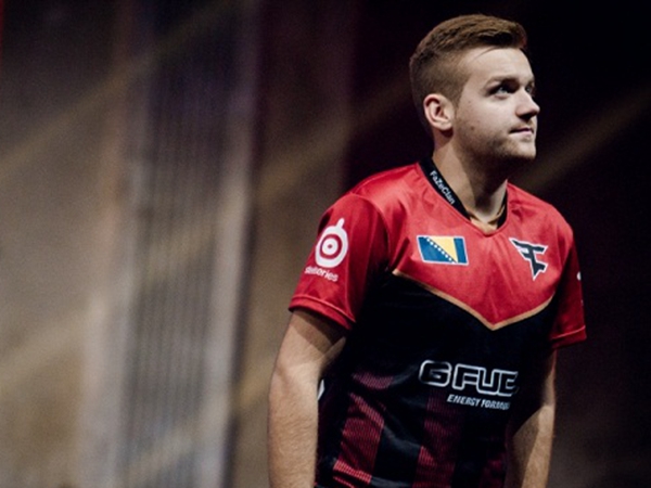 NiKo ：“我100%会在未来成为IGL”